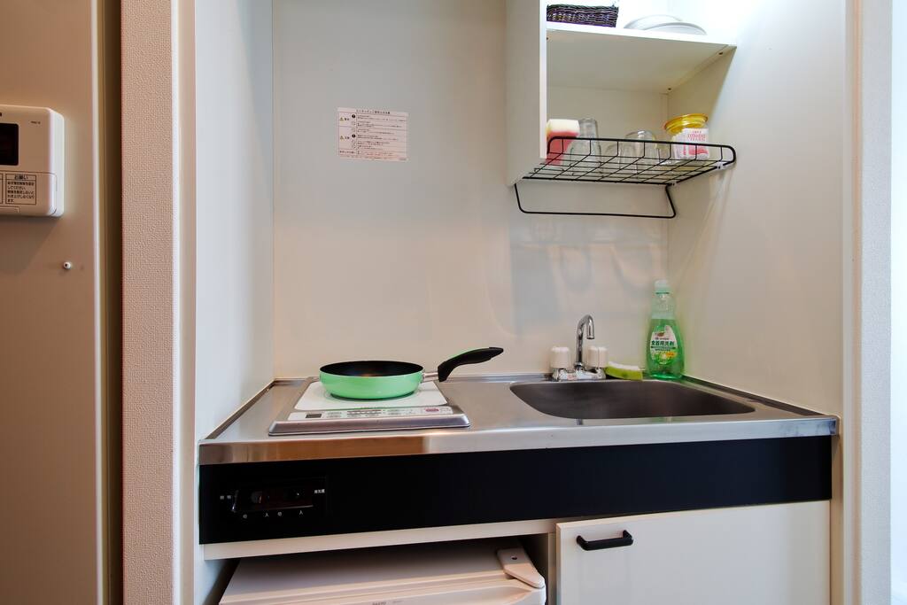 Private kitchen with basic kitchen equipment