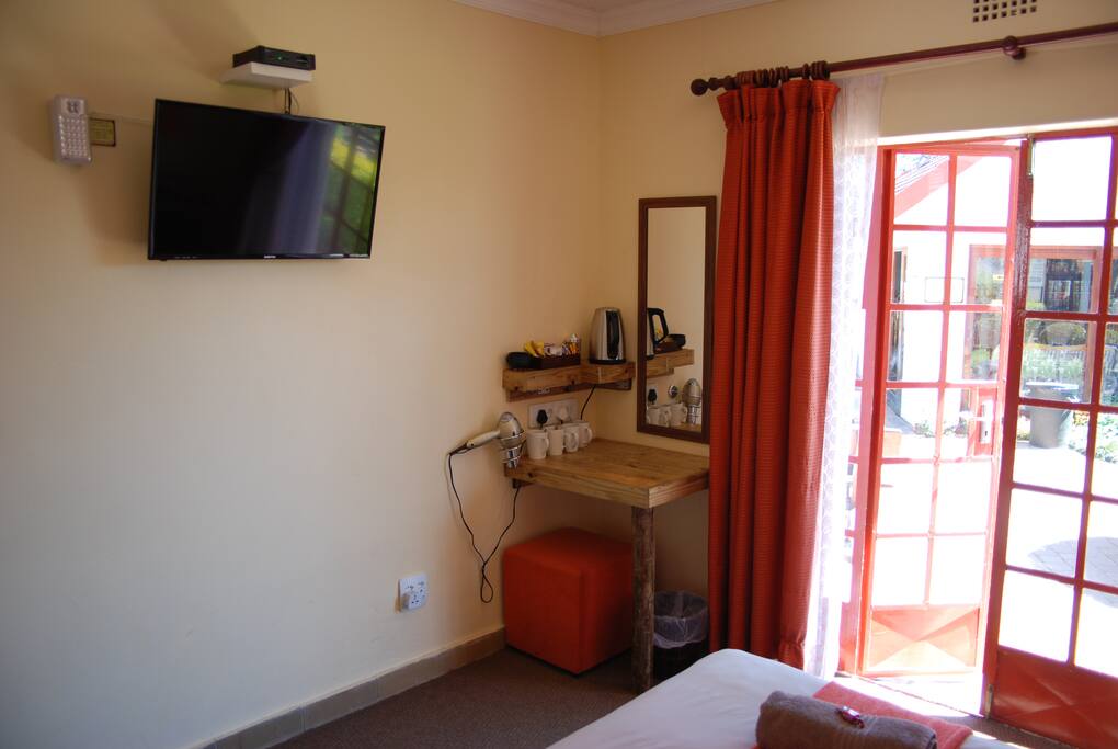 Room 7 - Deluxe Family Room