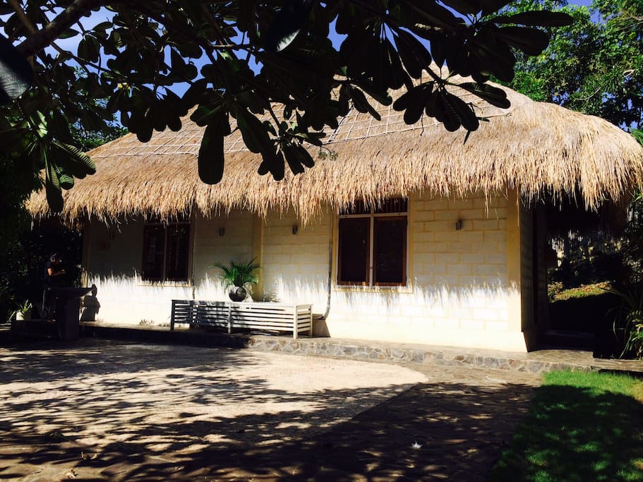 LIVING ROOM BUNGALOW + 1 BATHROOM