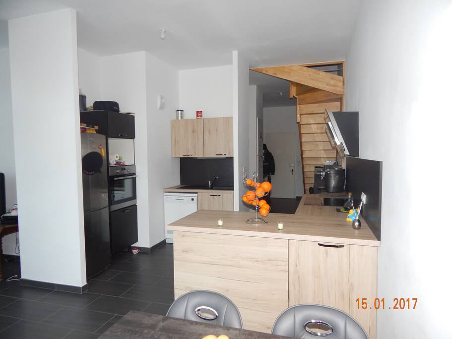 grand séjour, salle à manger, cuisine pour des repas conviviaux