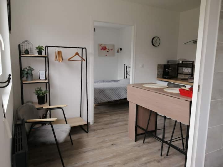 Marseilles-lès-Aubigny : locations de vacances et logements - Centre-Val de  Loire, France | Airbnb