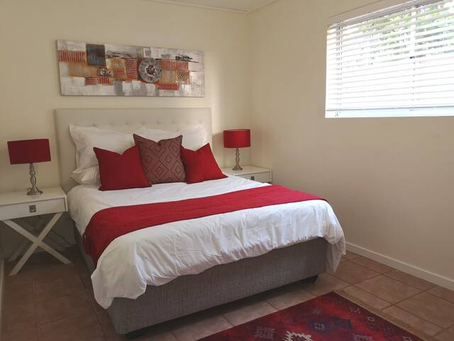 Villas self catering family unit- sleep4 gallery image 5