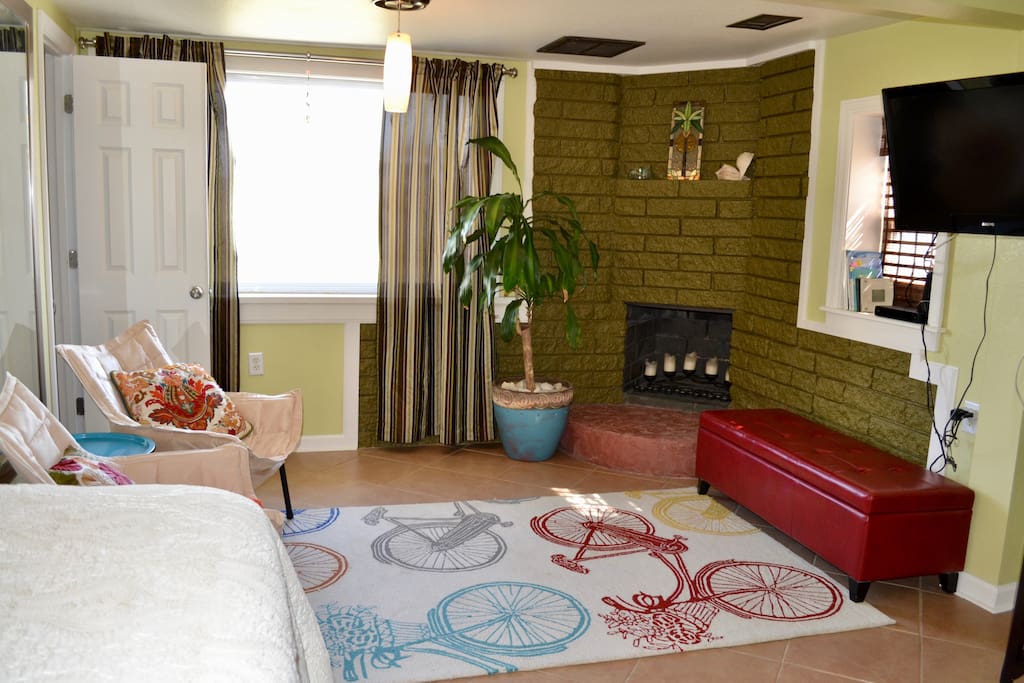 Fireplace w/candles