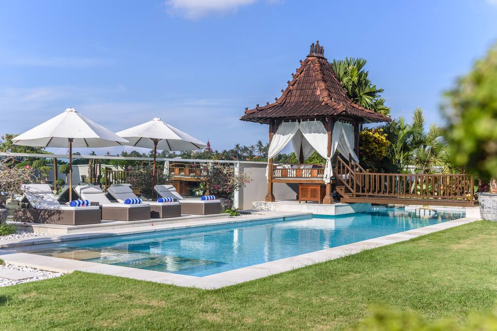 Private Pool
