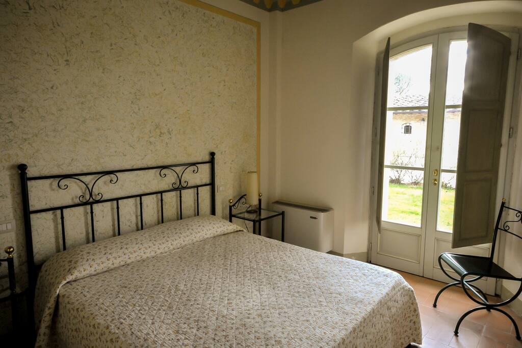 CAMERA
JUNIOR SUITE