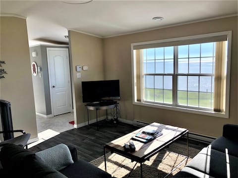 Top Airbnb: Cliff-top Comfort near Cheticamp in Inverness