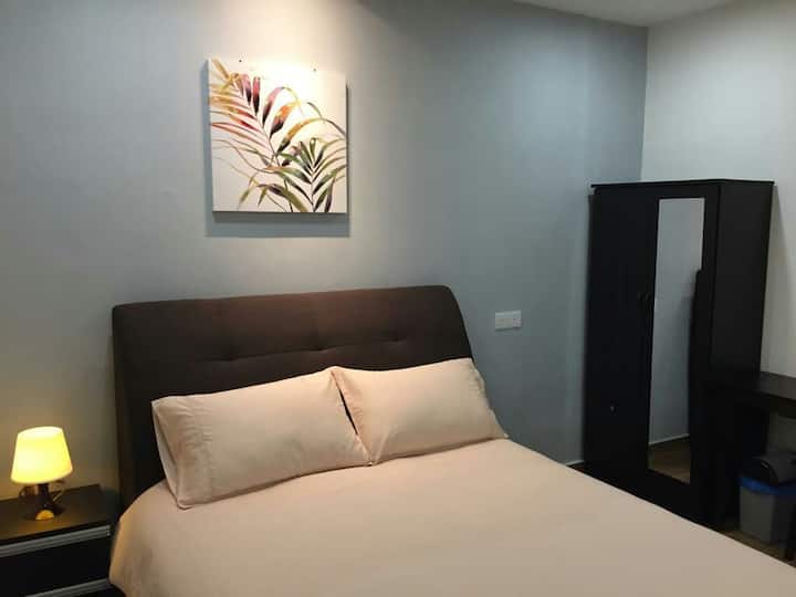 Прв кат 3 спална соба