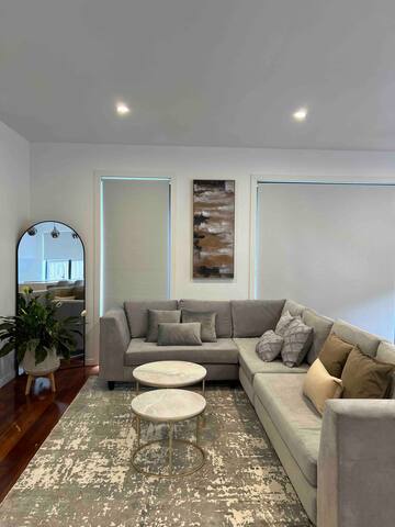 Sunshine Haven 1.0 gallery image 4