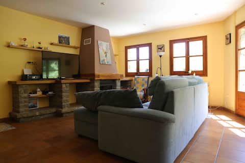 Guest house Can Rufo of Rupit (room for rent)