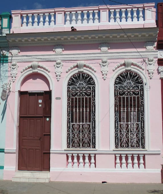 La fachada