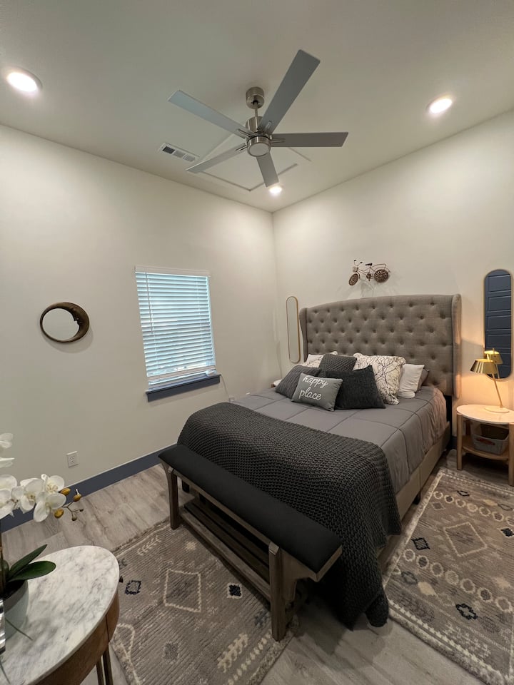 Втора спалня с гардероб 