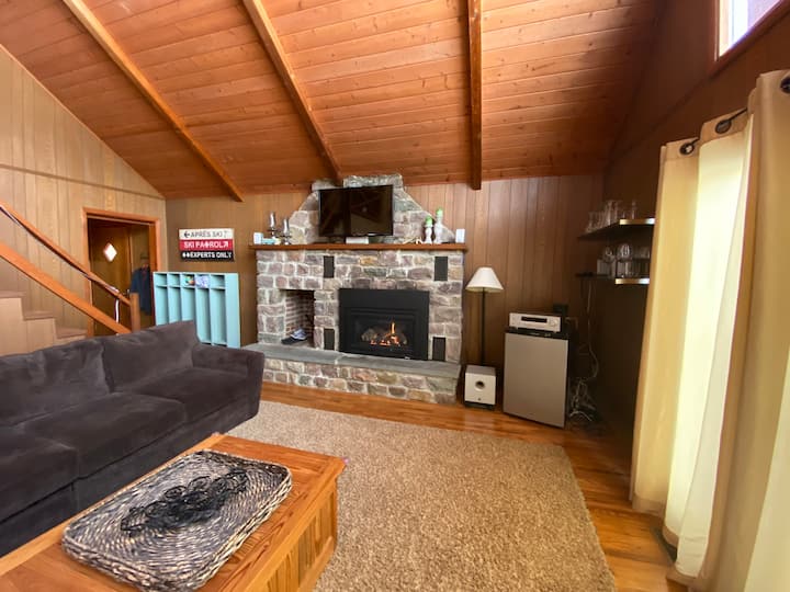 Eat Sleep Ski Repeat - Lake Harmony Chalet - Lake Harmony, PA