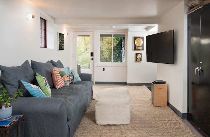 Woodstock Cottage 2/1 Summer! - Phoenicia, NY