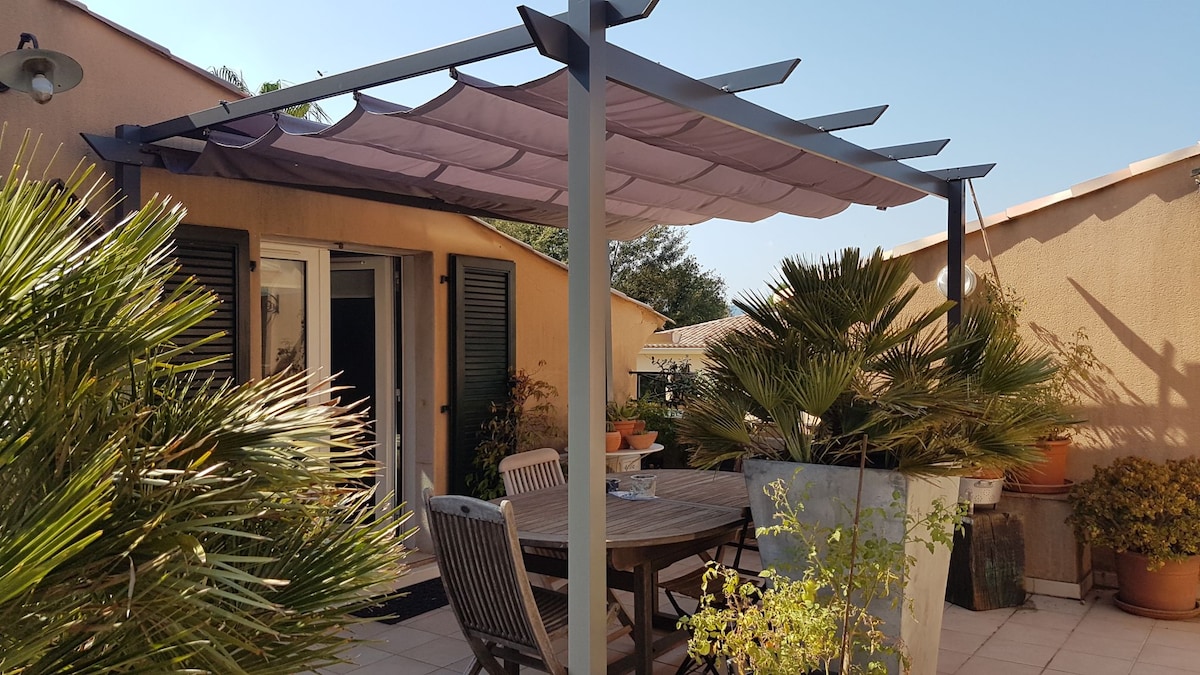 Bleu Marine Quik Shade Max Shade chaise