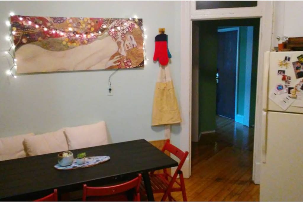 Eat-in kitchen