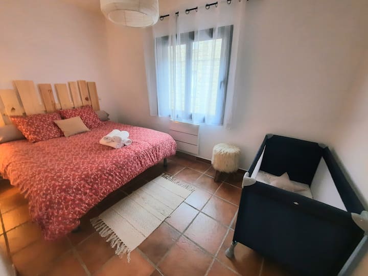 มีเตียงเด็กอ่อนให้ตามคำขอ 