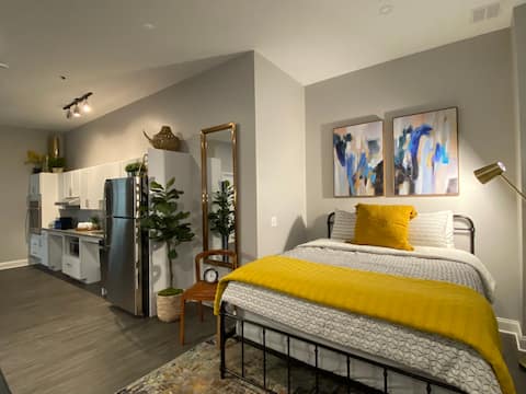 1st Floor Studio (Located between Boston, Salem)