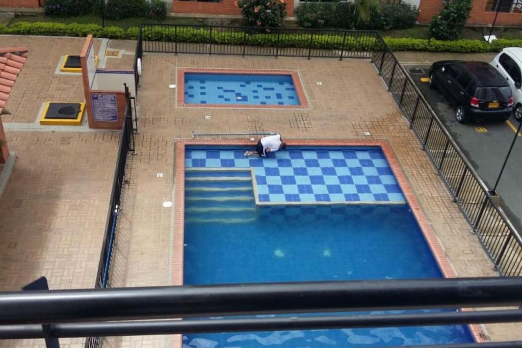 Piscina -
pool