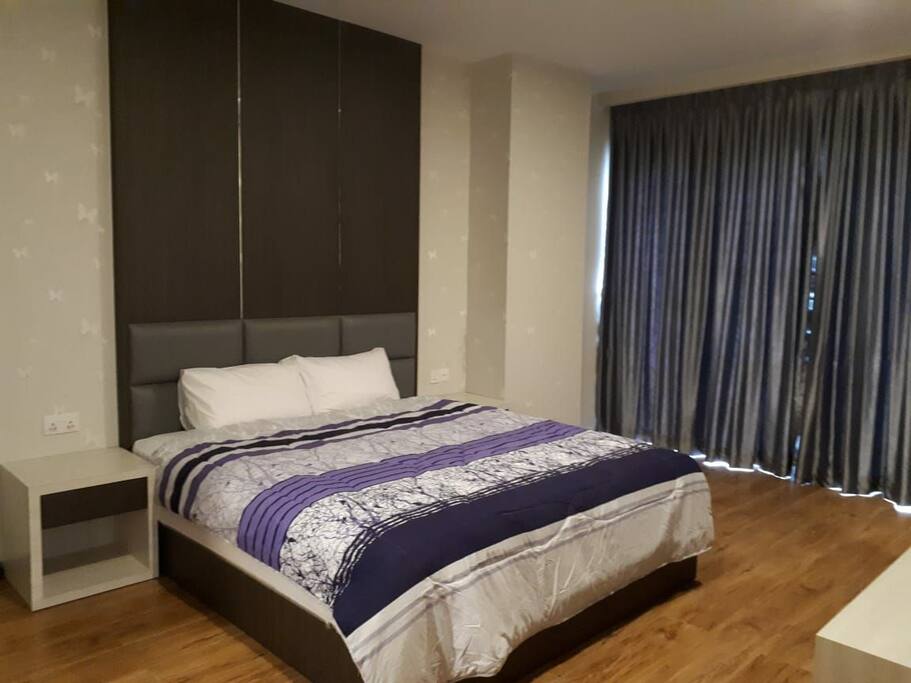 En-suite bedroom