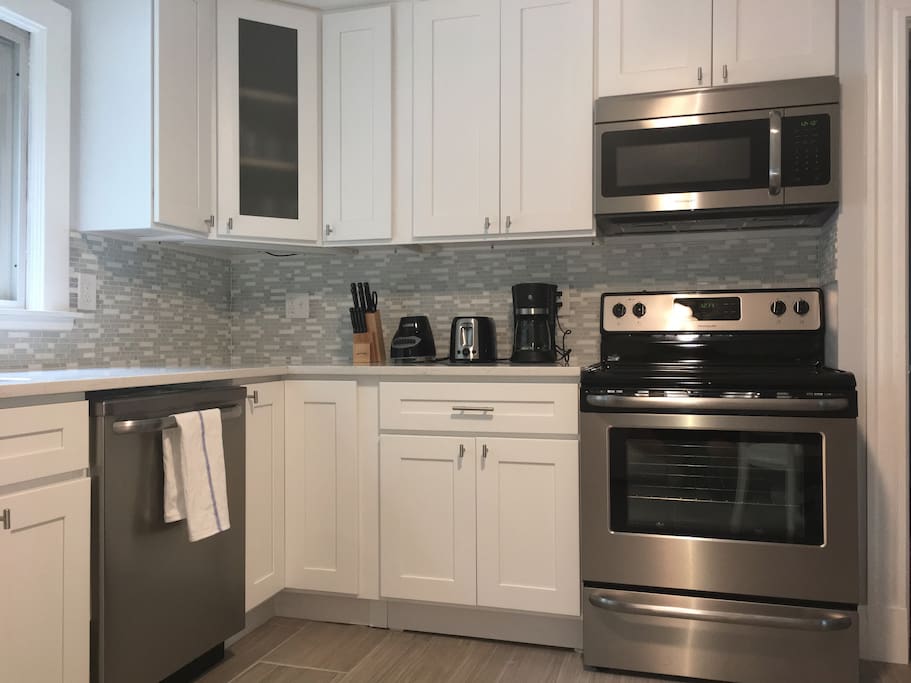 Kitchen fully equipped for cooking
