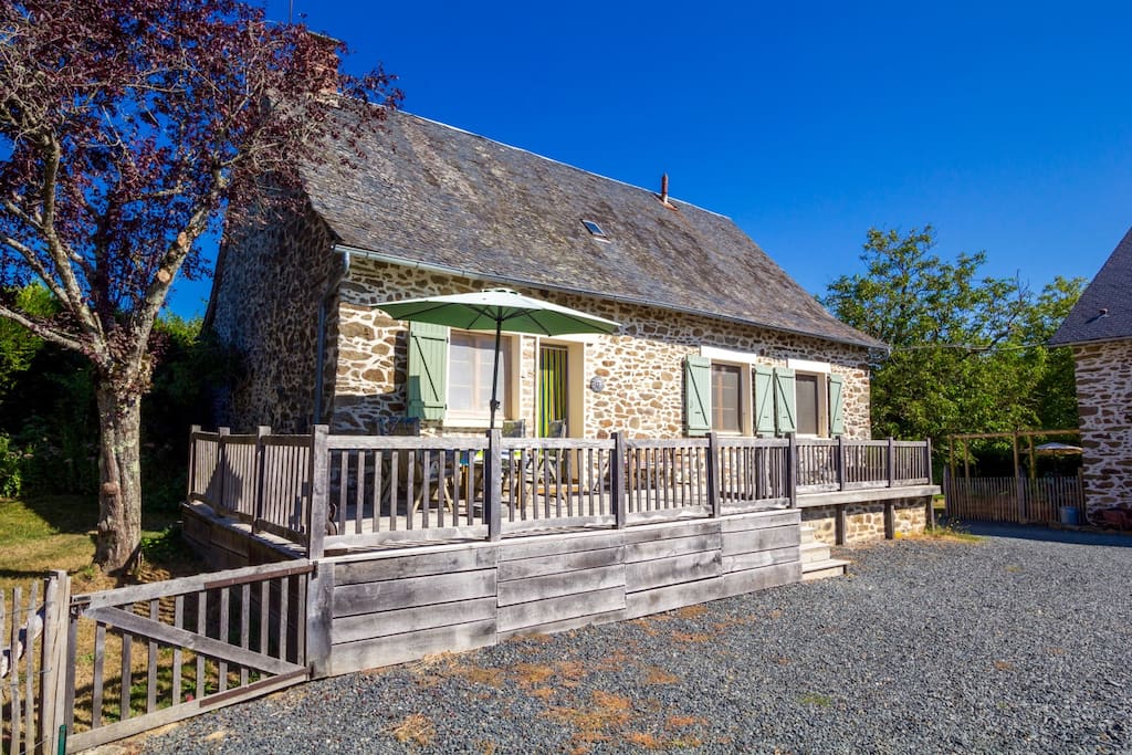 vrijstaande luxe vakantiewoning met omheinde tuin