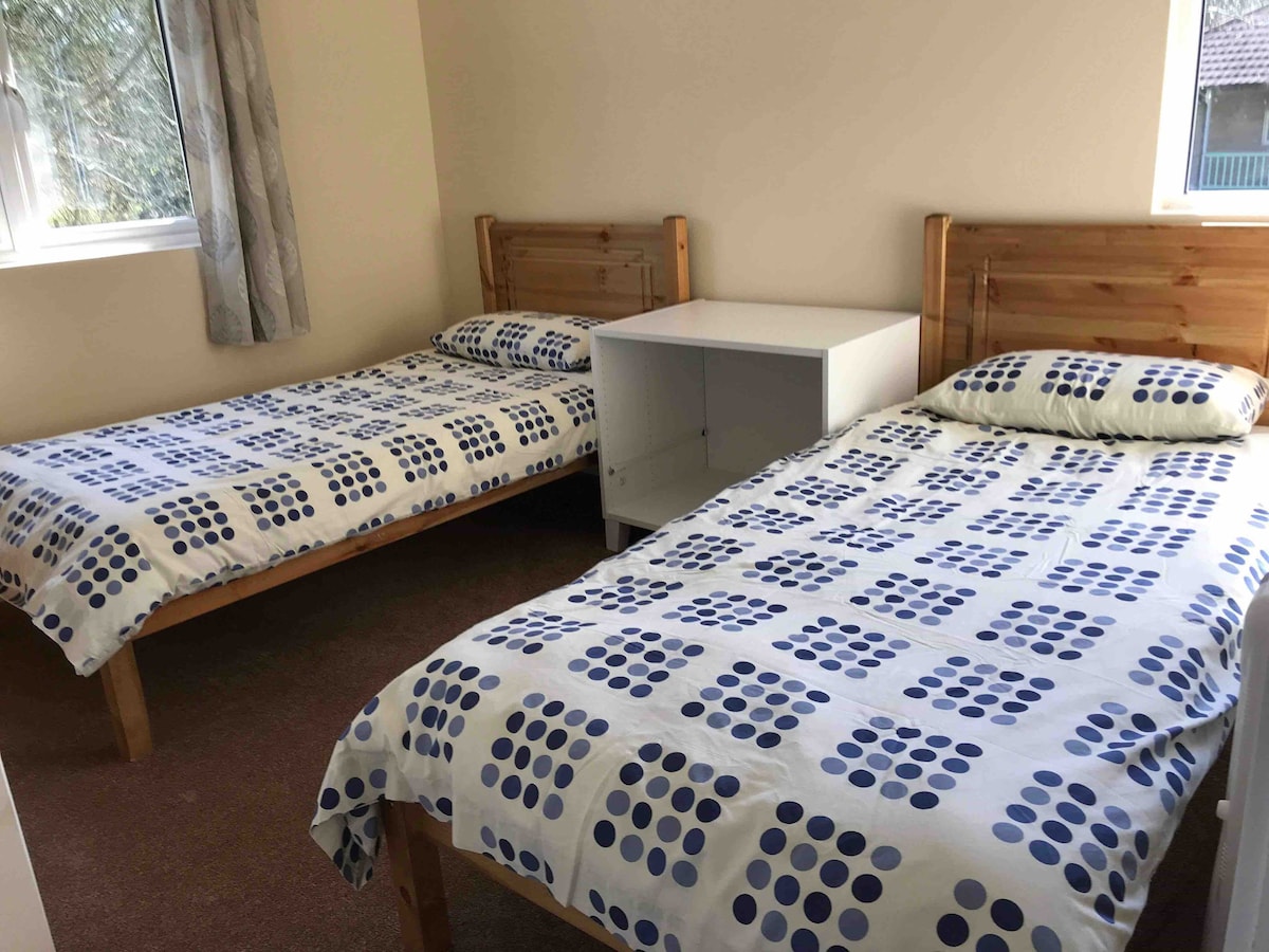 Bell heath cottage bedroom 2 