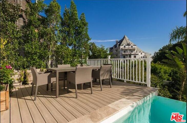 Gorgeous home above Chateau Marmont w/views & pool gallery image 5