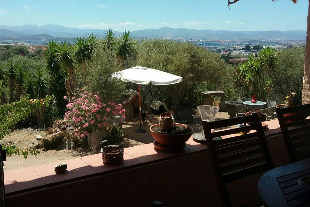 la vista del golfo di Olbia dalla veranda.
