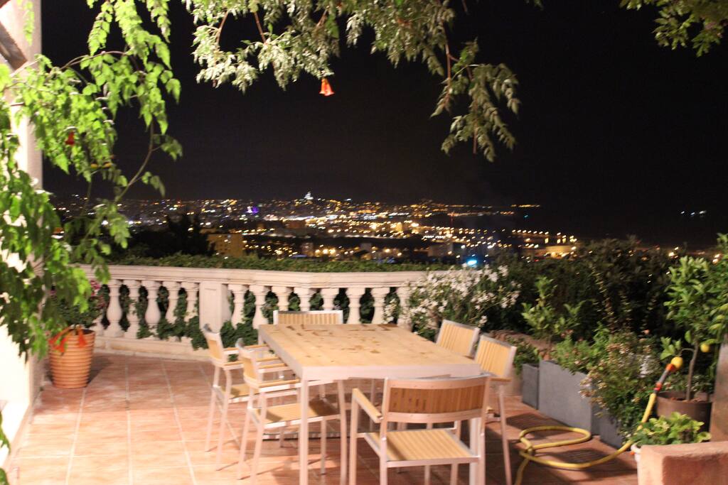 Marseille by night