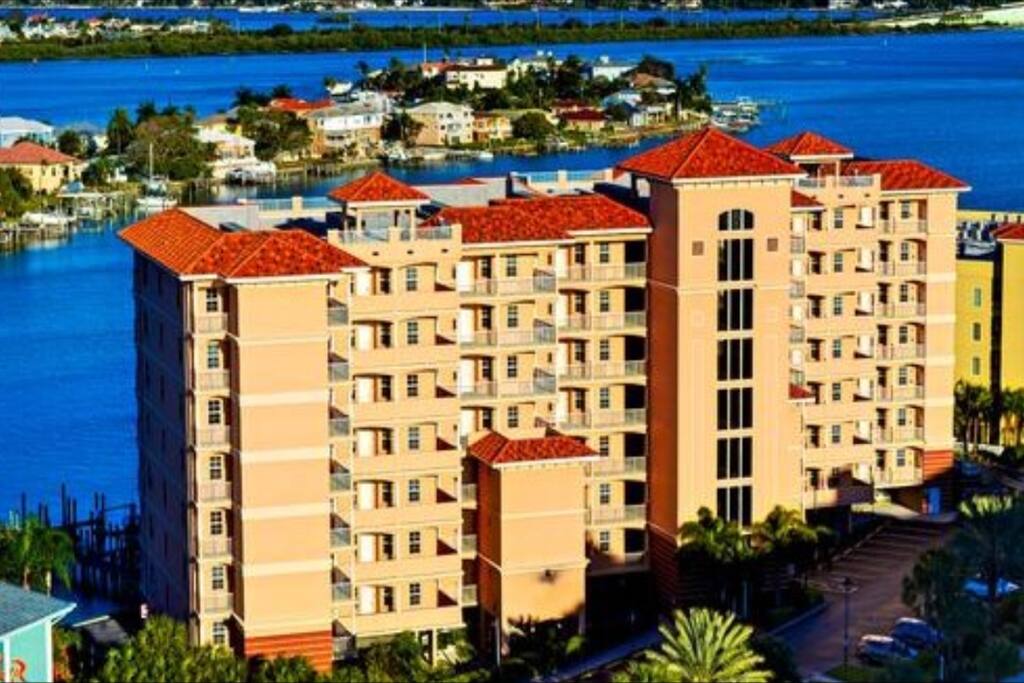 Harborview Grande