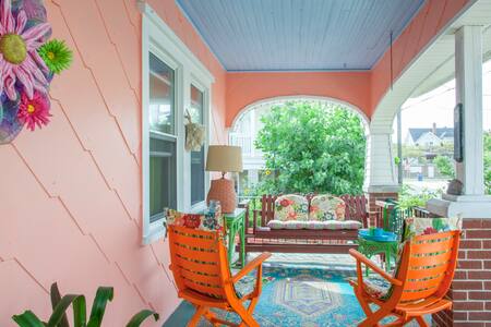 3 Blocks from Beach  15 minutes from Cape May