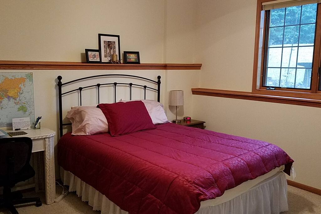 Guest room with Queen bed (key provided to lock door)