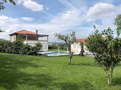 A Casa da Celeste - Rural Tourism with Pool