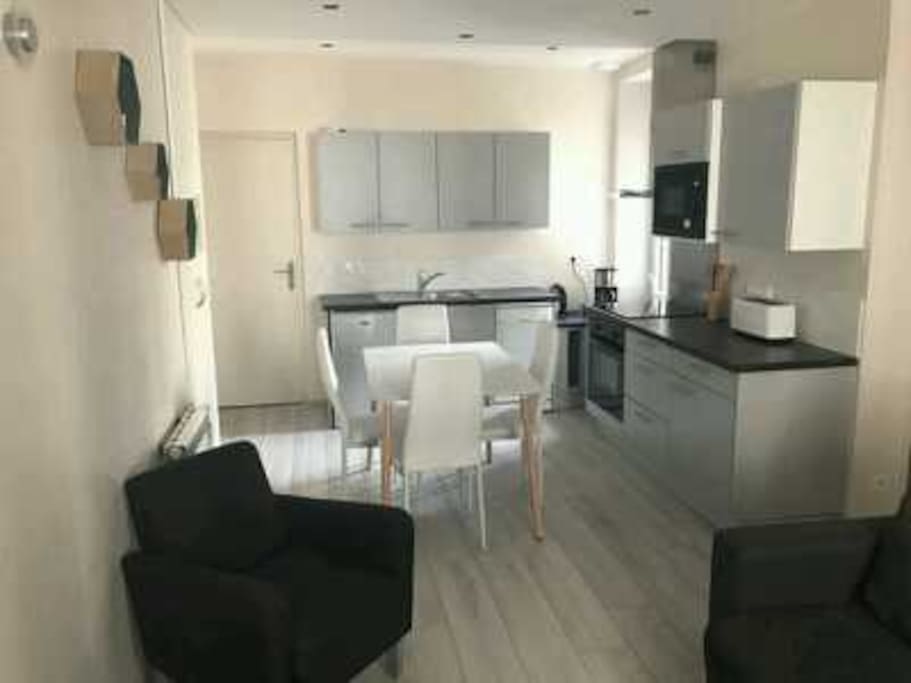 Piece de vie salon , cuisine