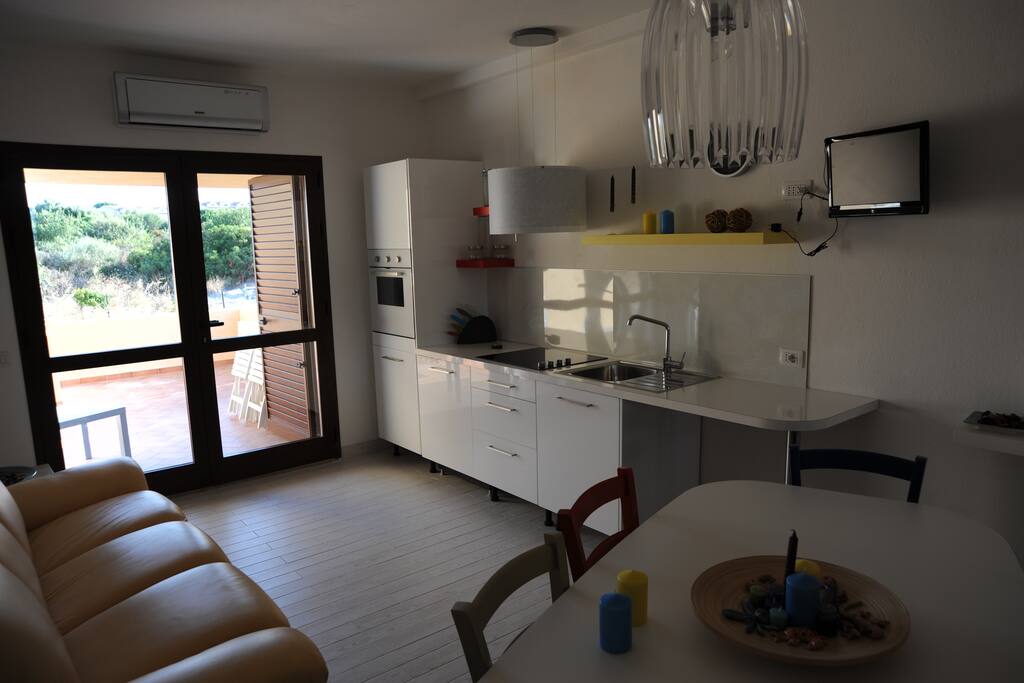 CUCINA/ZONA GIORNO