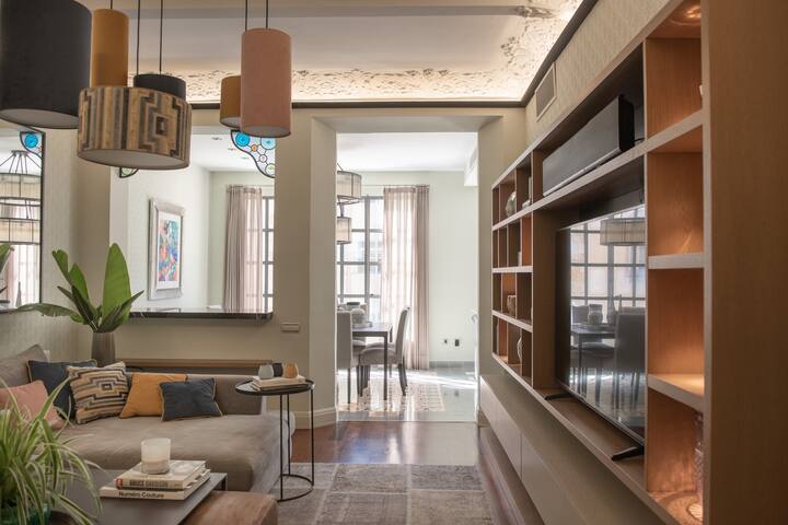 Interior Design Award Winner on Paseo de Gracia gallery image 2