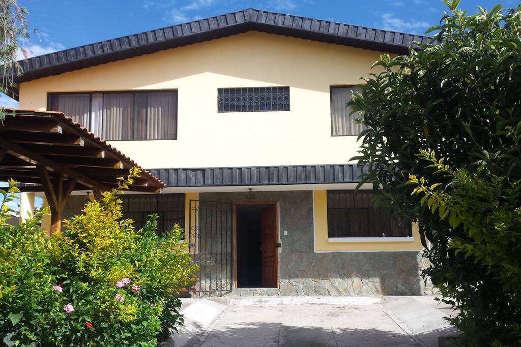 Une maison de deux étages à votre disposition