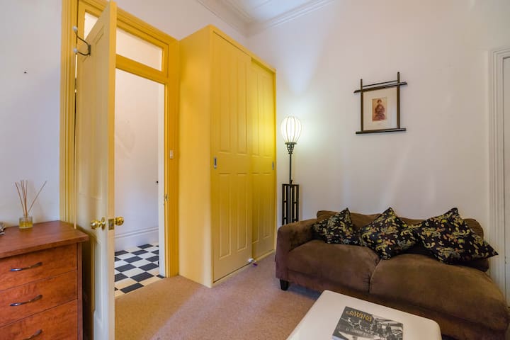 Historic Cottage, Park View, 10 Mins To City - Sydney