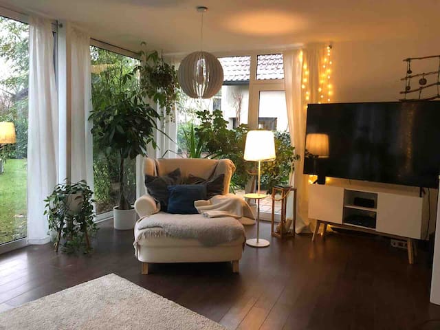 Oasis in the urban jungle – 150 qm green/citynear gallery image 5