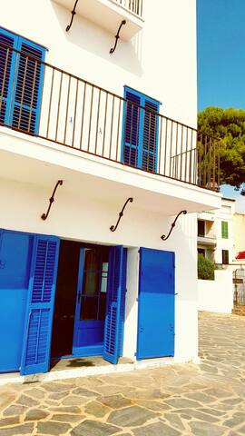 Espectacular casa frente al mar gallery image 4