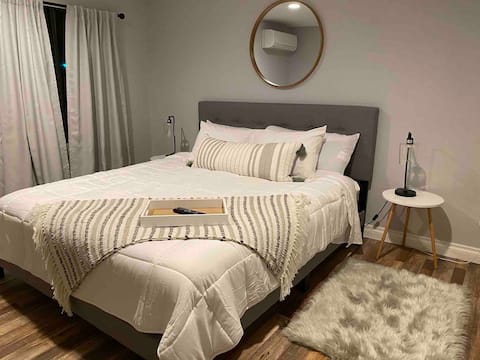 Cozy Condo 1B/1B,CAL KING BED,Jacuzzi & Pool