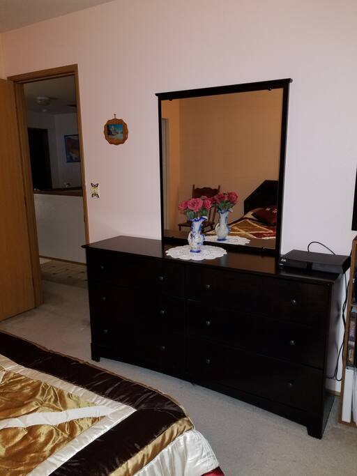 Dresser