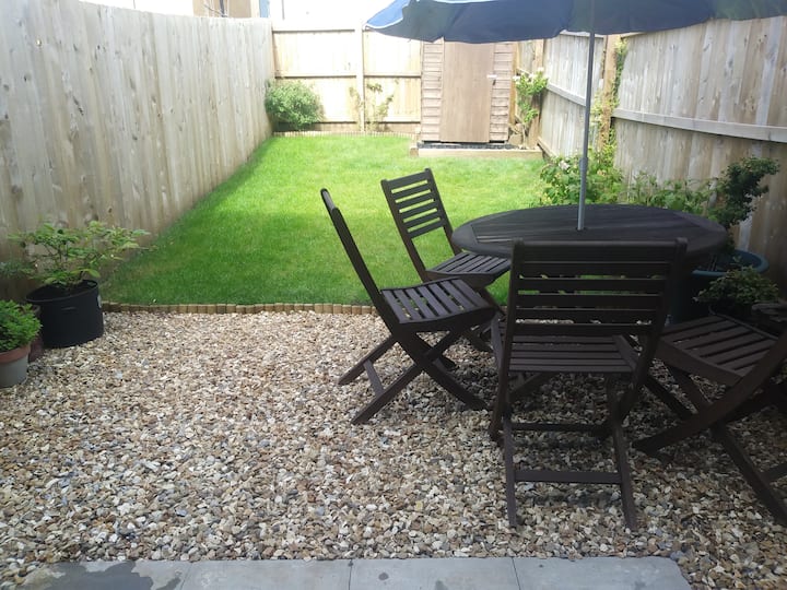 Llanedeyrn Vacation Rentals & Homes Wales, United Kingdom Airbnb