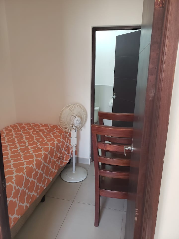 Მეოთხე ოთახი (პირველი სართული)