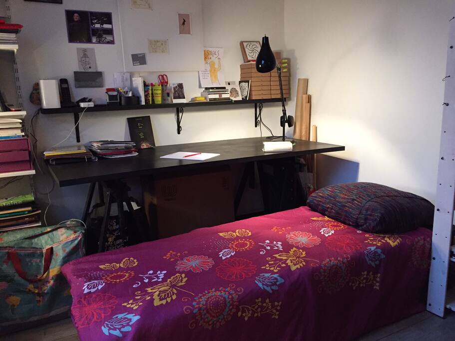 Un lit douillet pour voyageuse ou voyageur solo