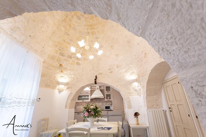 Merveilleux Trullo Avec Jardin Dans Vallée D'itria - Италия