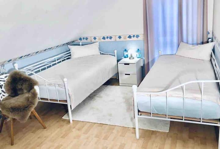 غرفة النوم 2