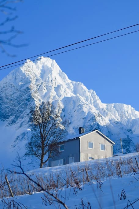 The House and Holmbukttind in the back