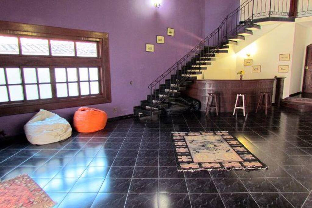 Sala parte de dentro da casa