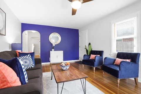 Cozy, Chic & Conveniently Located Gem! Entire Home